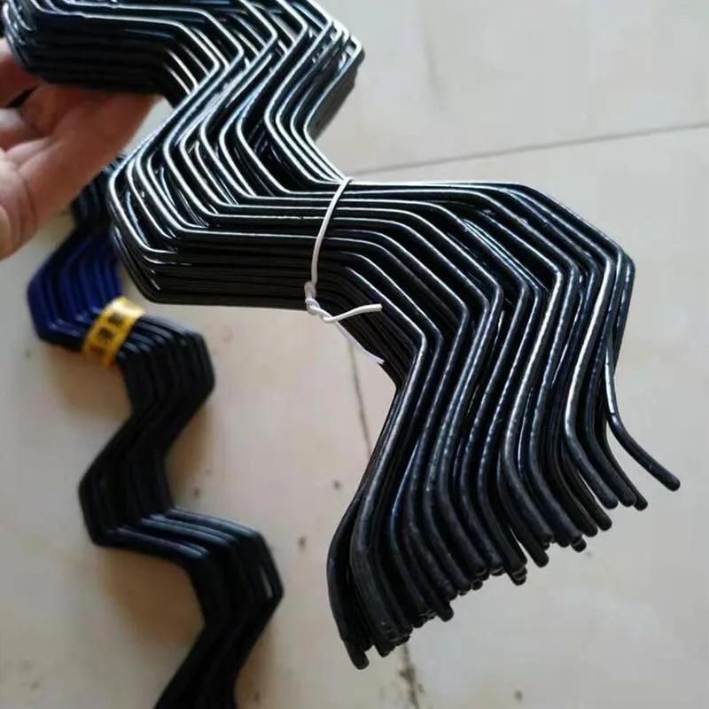 Greenhouse wiggle wire